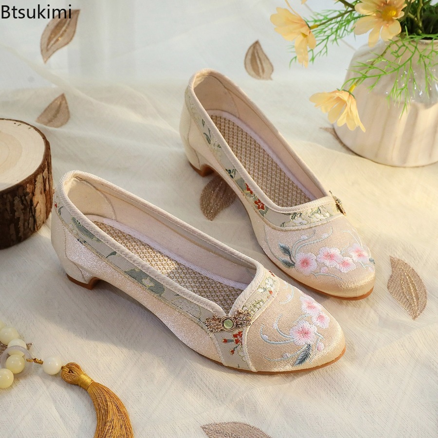 2026 New Women's Shoes Ethnic  - Embroidery Cloth ulasan dan harga