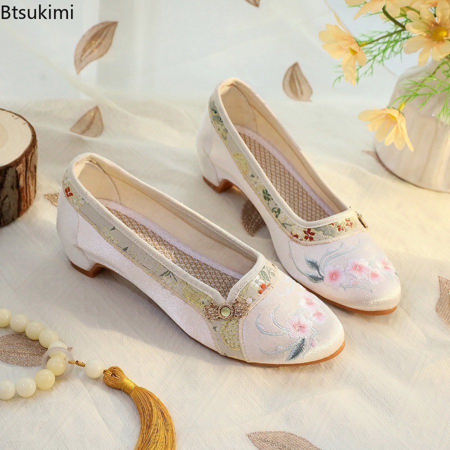 2026 New Women's Shoes Ethnic  - Embroidery Cloth ulasan dan harga
