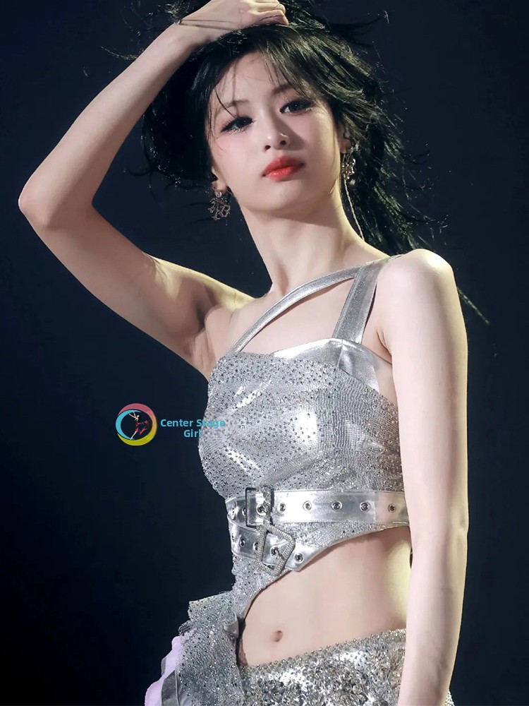 BabyMonter AhYeon Jazz Dance P - Embroidery Gold ulasan dan harga