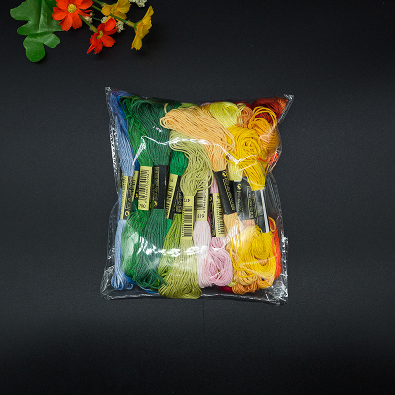 C 24/100/50 Multicolor Cross   - Embroidery Kit ulasan dan harga